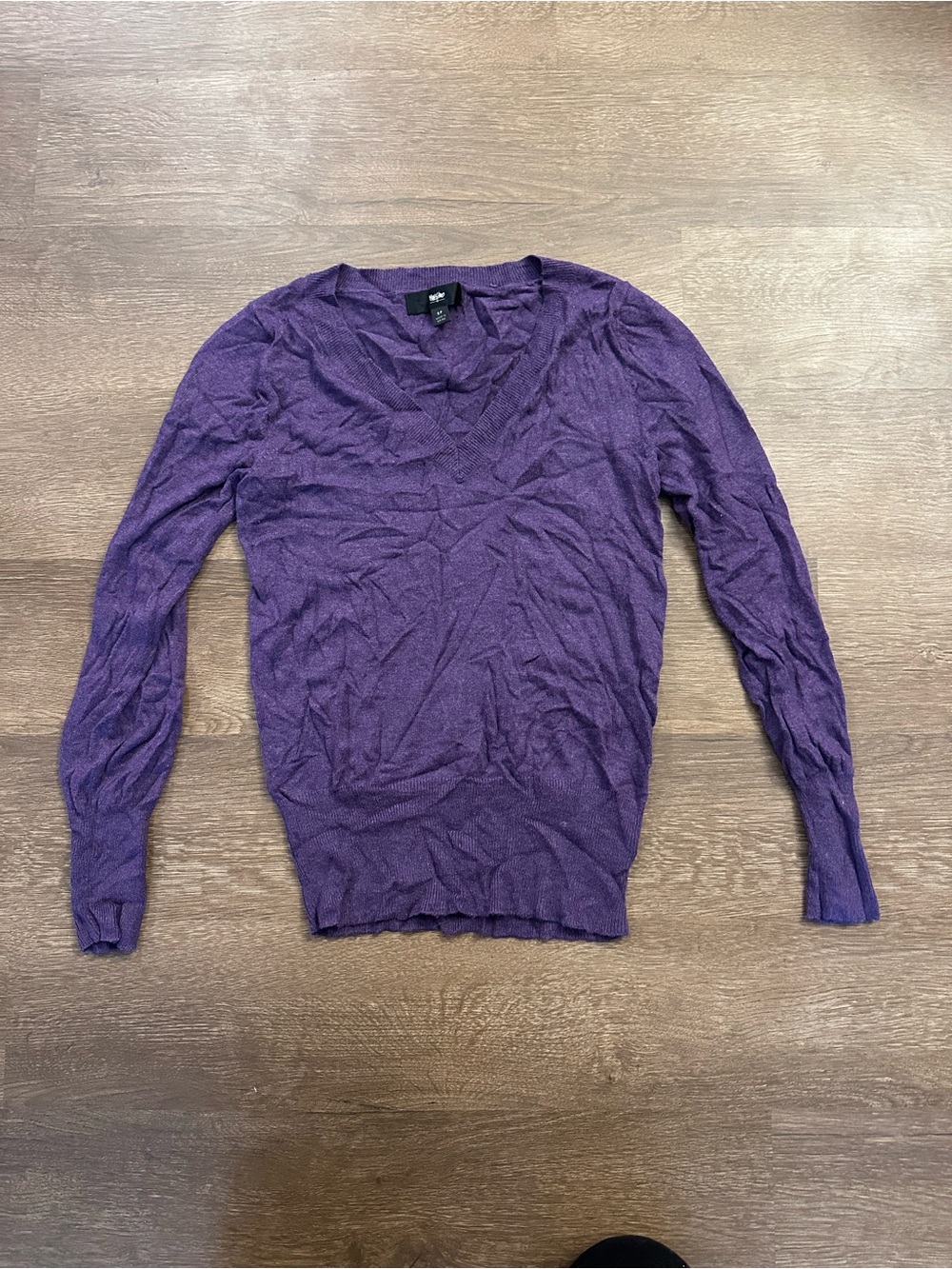 Mossimo purple v-neck sweater